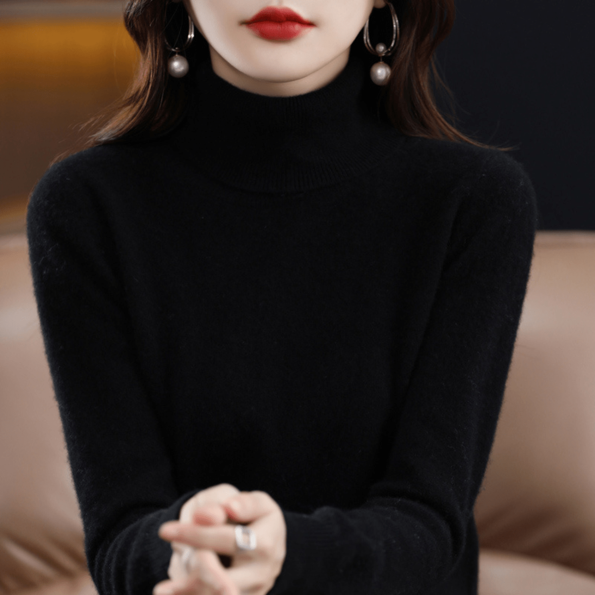 Comfortable Knit Sweater for Women with High Neck Long Sleeve Ribbed Fitted Style
