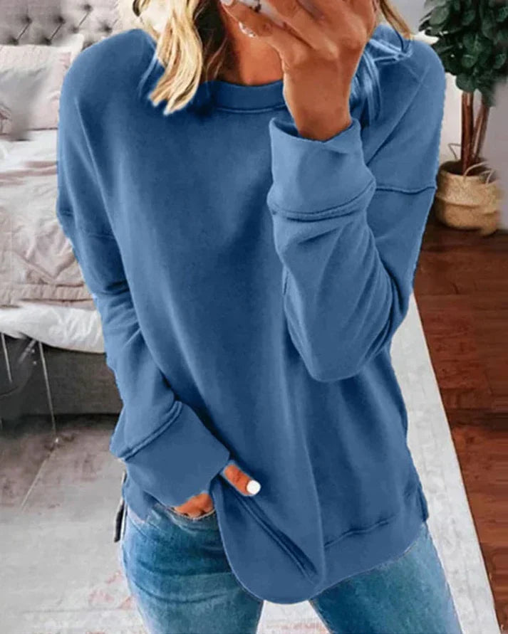 Comfortable Oversized Sweatshirt for Women with Crew Neck Long Sleeve Side Slit Relaxed Style