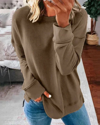 Comfortable Oversized Sweatshirt for Women with Crew Neck Long Sleeve Side Slit Relaxed Style