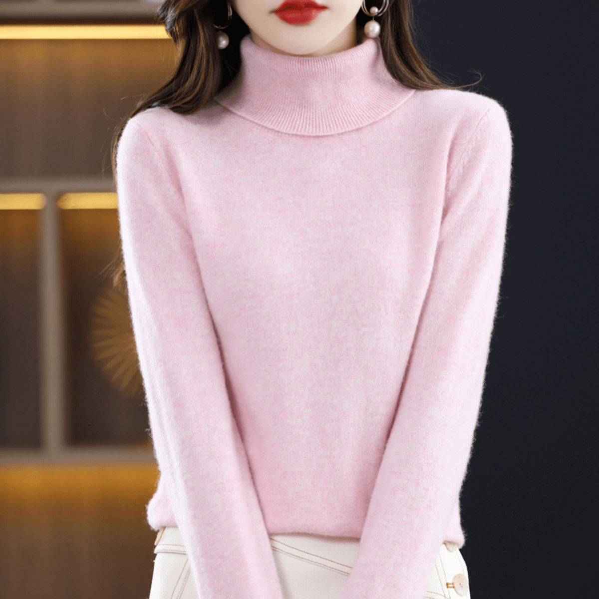 Comfortable Knit Sweater for Women with High Neck Long Sleeve Ribbed Fitted Style